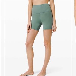NWT Lululemon Tidewater Teal Align Shorts 6” sz 6